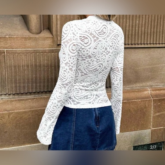 Elegant White Lace Top - Picture 3 of 6